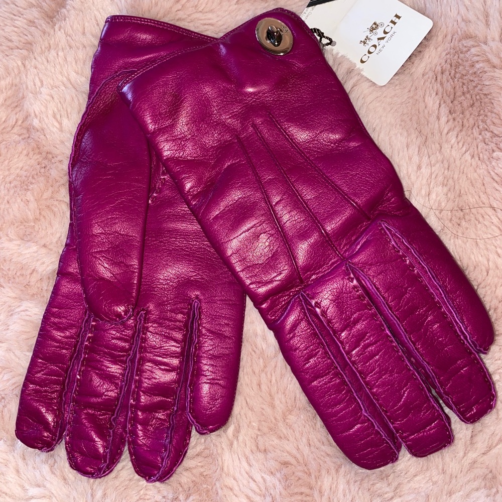 Coach Leather Gloves — 🔥 Price Drop